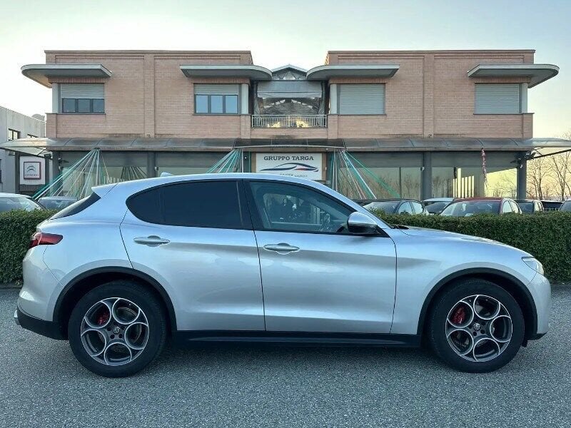 Foto Alfa Romeo Stelvio